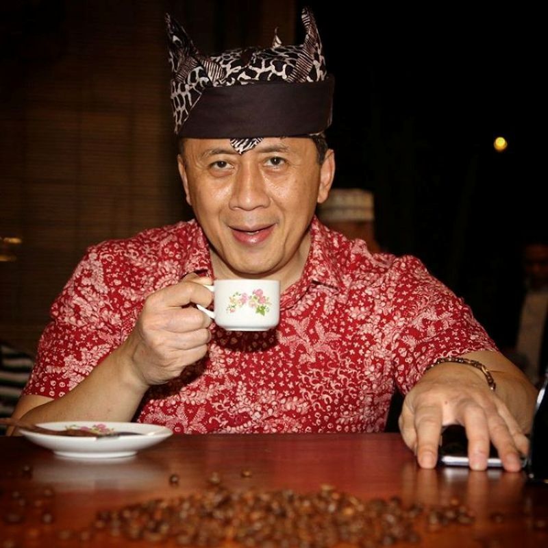 Bapak Triawan Munaf